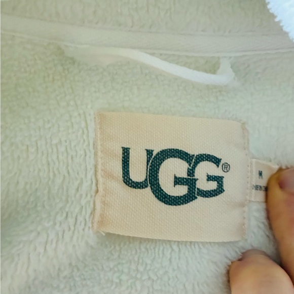 UGG Ivory Cozy Robe - Picture 2 of 8